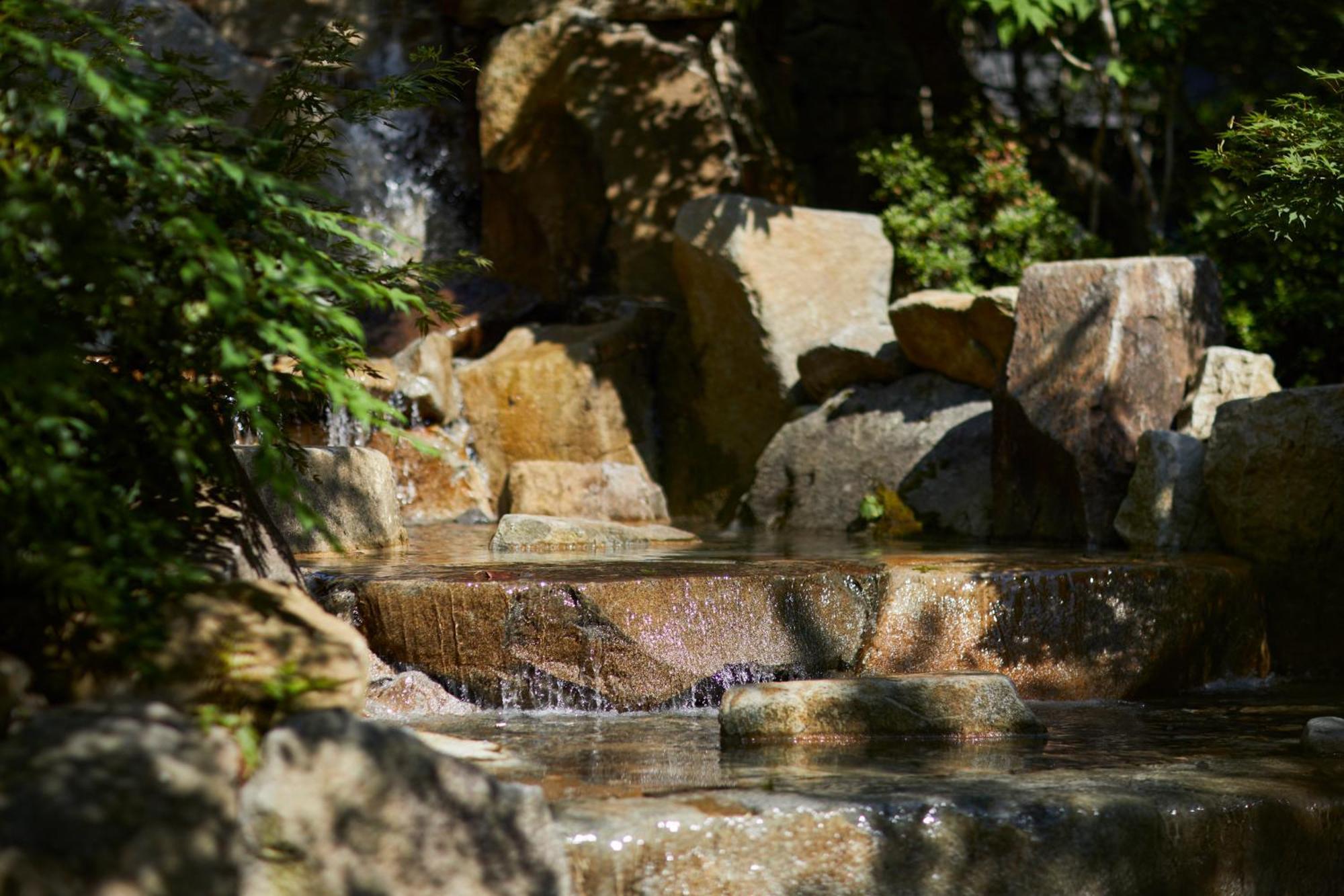 The Hotel Sanraku Kanazawa 21Th December 2022 Open Exterior foto The hot springs at the top of the falls